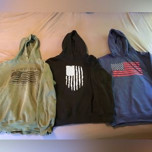 3 American Flag Sweatshirts Size Medium